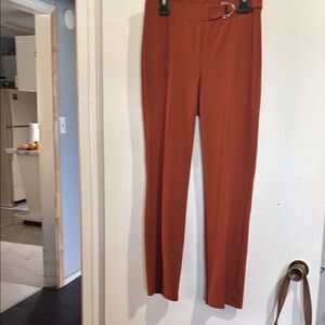 New without tags Women's Rust Pants offers welcome